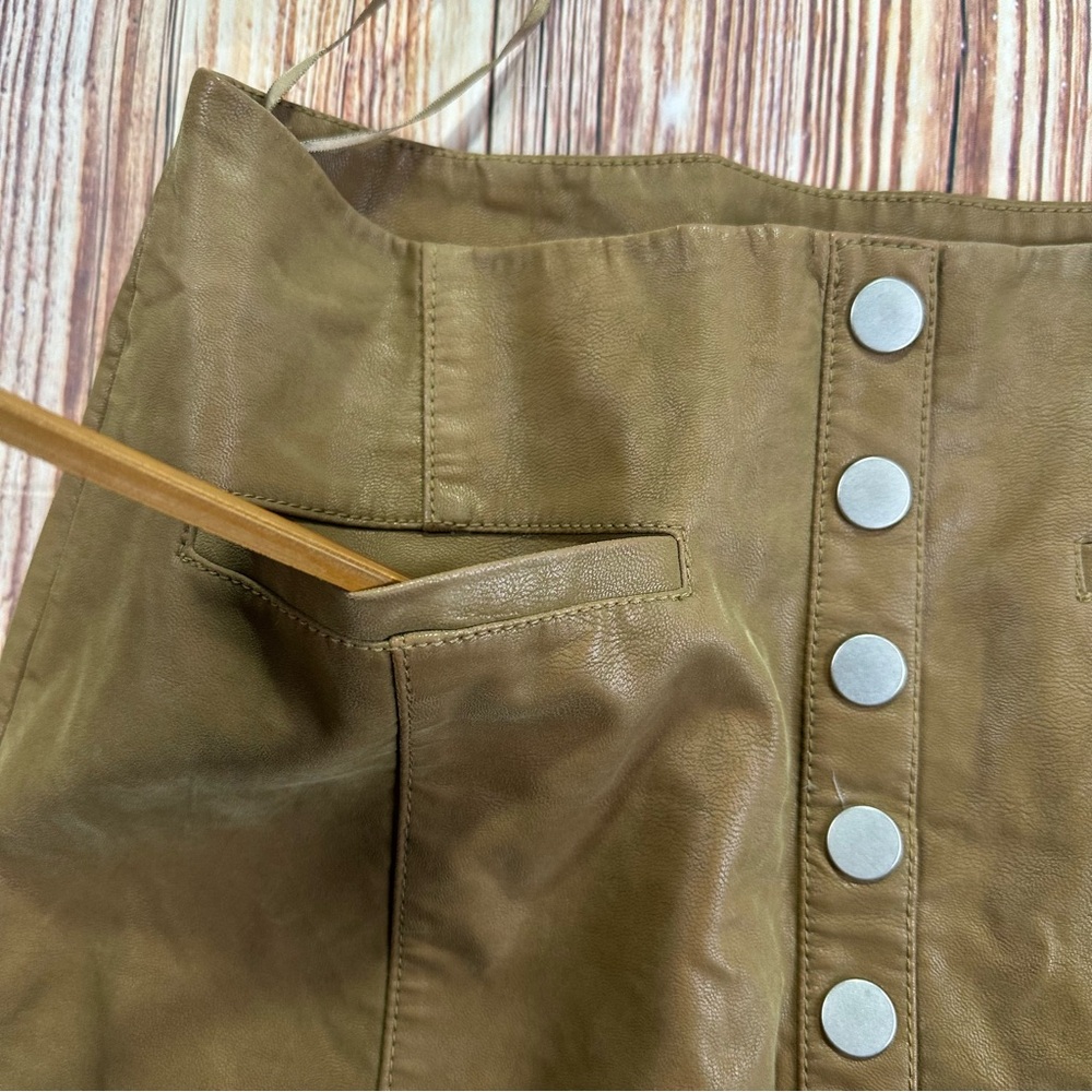 Free People  Faux Leather Skirt  Brown Button-Front Size 6 - Picture 10 of 13